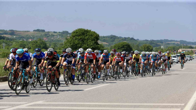 Tour Of heyecanı Sakarya’da sürüyor: Podyumda 2 Türk pedal