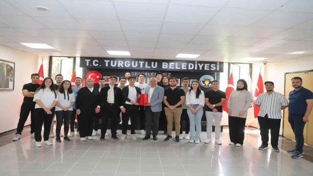 Turgutlu’da ‘Söz gençlerde’