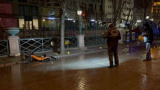 17 bıçak darbesiyle öldürülen Fatih Bayar’ın katil zanlılarının yargılanmasına başlandı