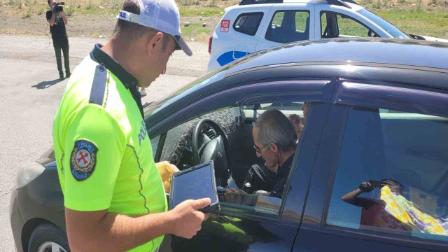 Ankara’da bayram tatilinin son gününde polis ekipleri denetimlerini sürdürüyor