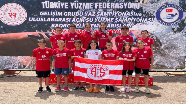 Antalyaspor’un 7 yüzücüsü milli takımda