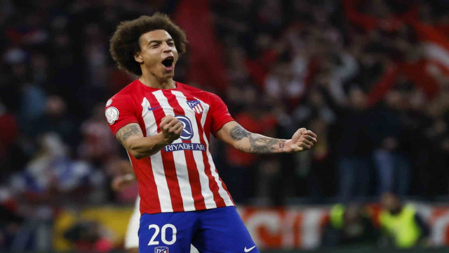 Atletico Madrid, Axel Witsel’in sözleşmesini 1 yıl daha uzattı