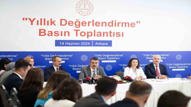 Bakan Tekin: ”(Gebze’de mezuniyet töreninde yaşananlar) Bakanlık olarak incelemeleri yapacağız”