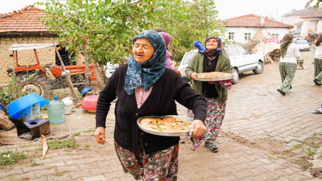 Balıkesir’de asırlardır süregelen gelenek ’düğün sinisi’