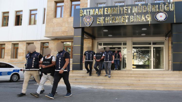 Batman’a uyuşturucu madde sokmak isteyen 3 kişi yakalandı