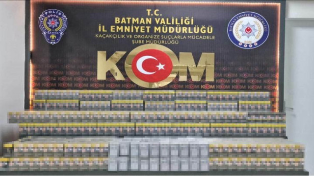 Batman’da kaçak sigaralar yakıt tankerinde yakalandı