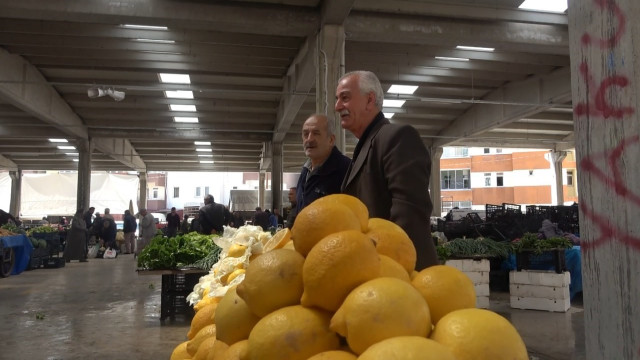 Çayın limonsuz içilmediği Bayburt’ta pazarın zam şampiyonu limon oldu