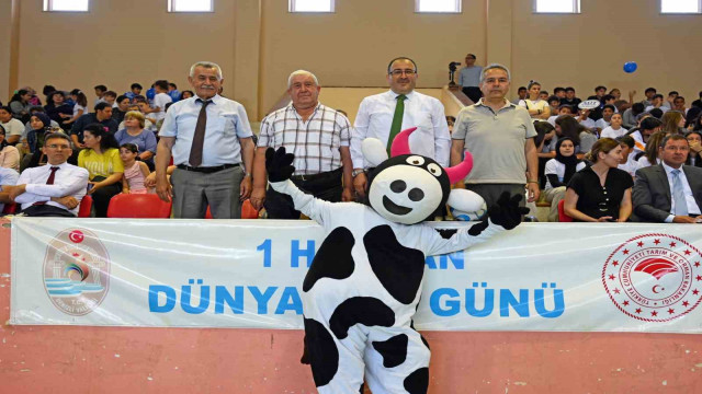 Denizli’de 500 öğrenci süt şenliğinde buluştu