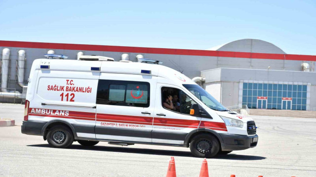 Gaziantep’te ambulans sürüş eğitimleri nefes kesti