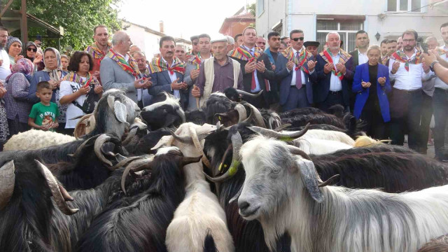 Isparta’da 400 yıldır süren ”Geleneksel Kurban İndirme Geleneği” gerçekleştirildi