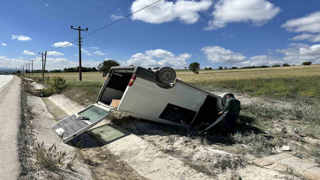 Kastamonu’da yoldan çıkan minibüs, şarampole uçtu: 2 yaralı