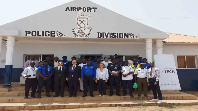 TİKA, Banjul Uluslararası Havaalanı polis birimini yeniledi