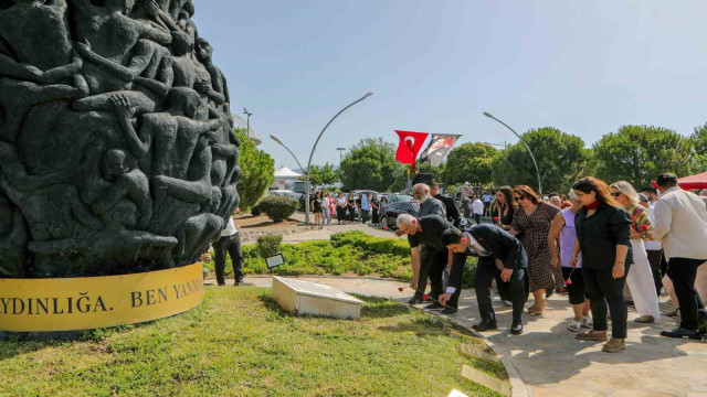 Bayraklı’da ‘Madımak’ unutulmadı