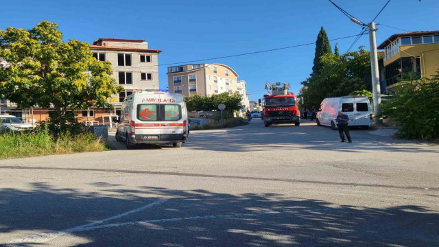 Burdur’da müştemilatta çıkan yangın eve sıçramadan söndürüldü