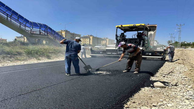 Dağkent’te yan yol yenileniyor