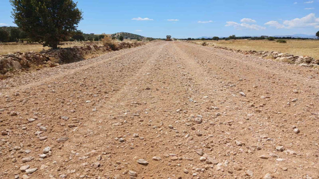 Diyarbakır’da kırsal mahallelerde yollar yenileniyor