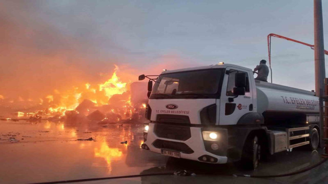 Efeler’den yangın söndürme çalışmalarına destek