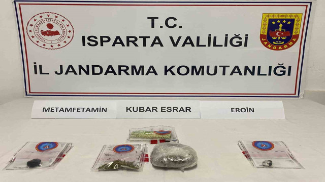 Isparta’da araçta uyuşturucu ele geçirildi