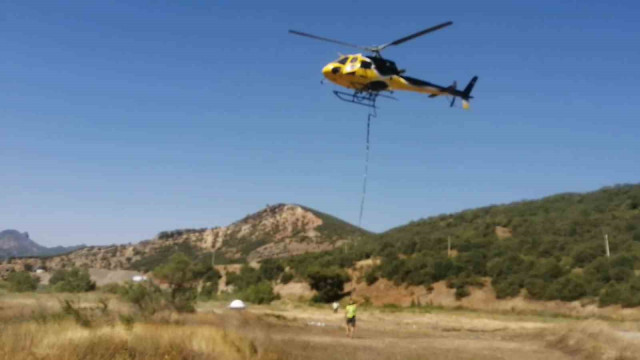 Maden arama helikopteri Tunceli’de acil iniş yaptı