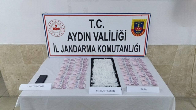 Motosiklet ile uyuşturucu sevkiyatına jandarma darbesi