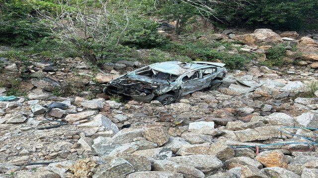 Ordu’da otomobil uçuruma yuvarlandı: 1 ölü, 2 yaralı