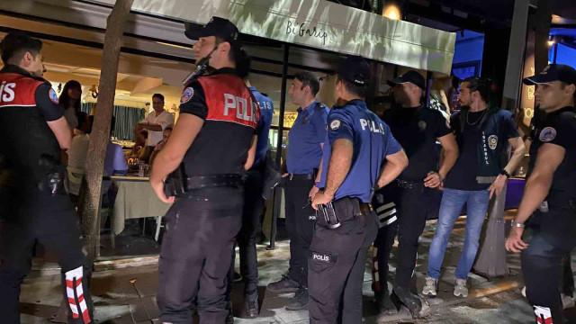 Şişli’de ”Huzurlu Sokaklar” denetimi: Polisi tehdit eden bir kişi gözaltına alındı