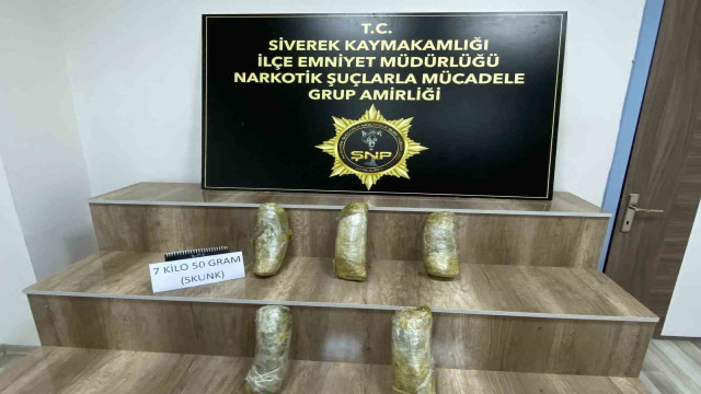 Siverek’te araçta 7 kilo 50 gram skunk uyuşturucu ele geçirildi