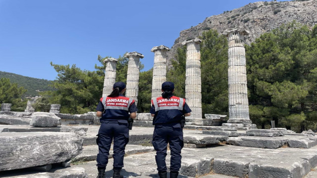 Söke’de jandarma ekipleri vatandaşları bilgilendirdi