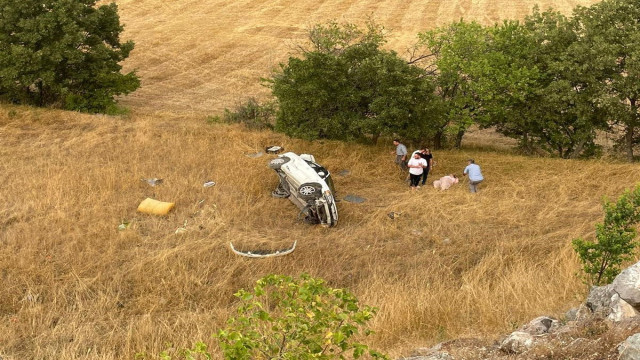 Tokat’ta uçurumdan düşen otomobilden sağ kurtuldular