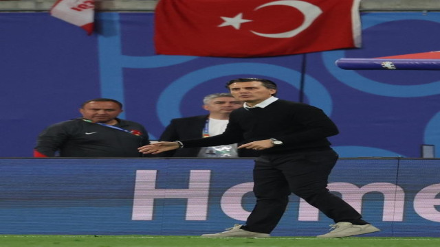 Vincenzo Montella: ”Türk halkını mutlu etmek benim için gurur verici”