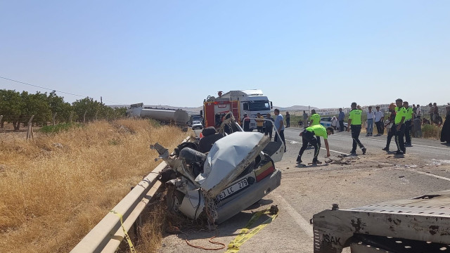 Yakıt tankeri ile otomobil çarpıştı: 1 ölü