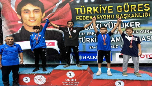 Yunusemreli Güreşçi Ramazan Özman Ordu’dan bronz madalya ile döndü