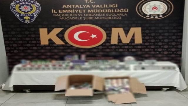 Antalya’nın 4 ilçesinde kaçakçılık operasyonu: Çok sayıda ürün ele geçirildi