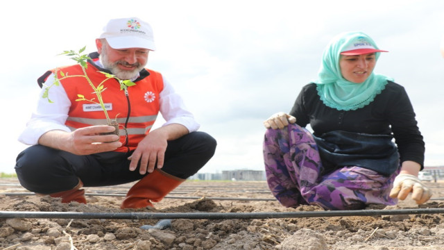 Başkan Çolakbayrakdar, “Kentin kalbinde tarım ile Türkiye için ilham verici bir model olduk”