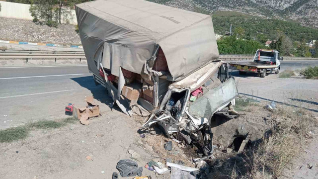 Bilecik’te meydana gelen trafik kazasında 1’i ağır 2 kişi yaralandı