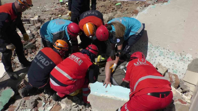 Erzurum’da gerçeğini aratmayan tatbikat