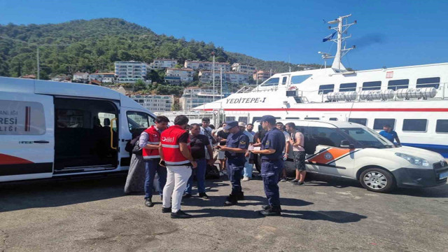 Fethiye-Marmaris feribotun düzensiz göçmenler yakalandı