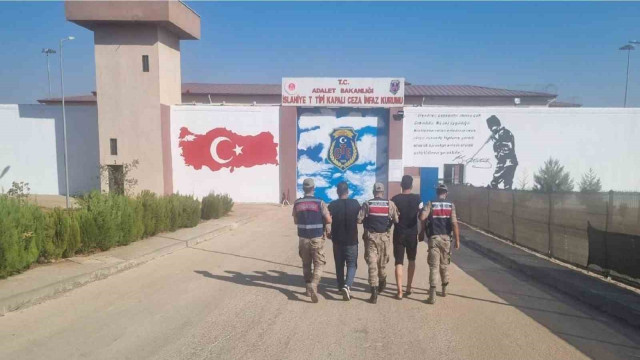 Gaziantep’te göçmen kaçakçısı 2 organizatör tutuklandı