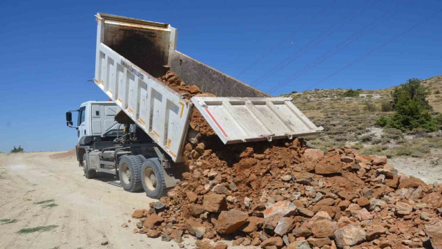 Kahramankazan’da yol, okul ve sosyal alanlarda iyileştirme yapıldı