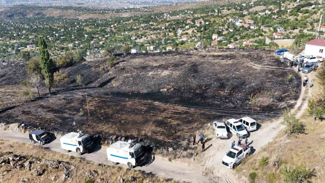 Kayseri’de çıkan anız yangınında 40 bin metrekare alan kül oldu