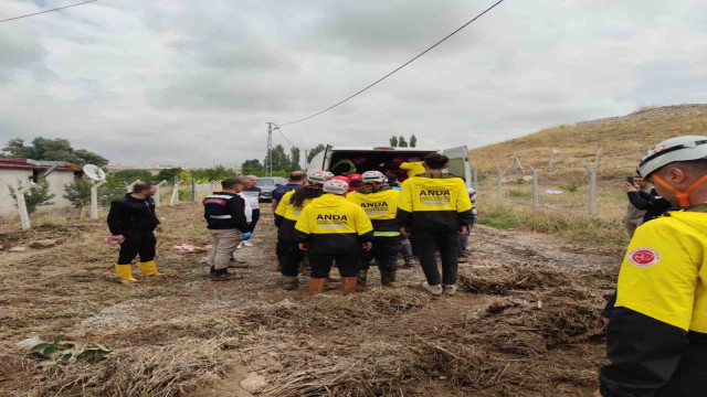 Kayseri’de sele kapılan kişinin cansız bedenine Anda Trabzon ekibi ulaştı