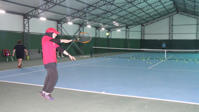 Mevlana Vadisi’ne kapalı tenis kortu