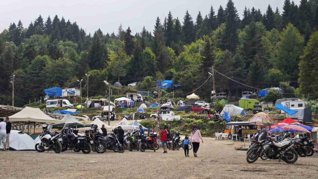 Motosiklet tutkunları Kafkasör Yaylası’nda bir araya geldi