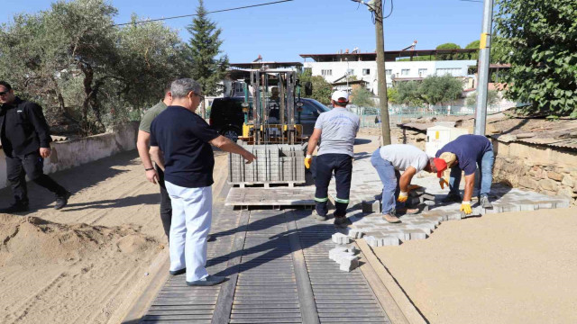 Nazilli Pınarbaşı Mahallesi’nde yol yapım çalışmaları sürüyor