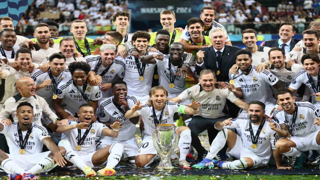 Real Madrid ve Ancelotti, Süper Kupa tarihine geçti