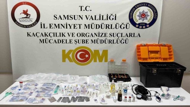 Samsun’da sağlıksız ortamda ilaç ve tıbbi malzeme ele geçirildi