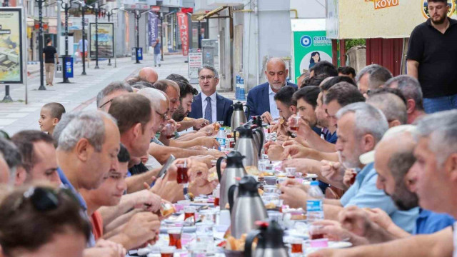 Sandıkçı: ”En büyük güç kaynağımız hemşehrilerimizle olan örnek birlikteliğimizdir”