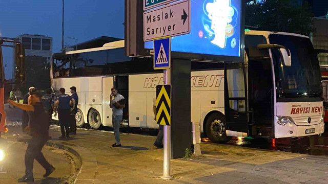 Şişli’de şehirlerarası otobüs seyir halindeyken alev aldı