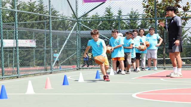 Sultangazi Belediyesi’nden genç sporculara yaz spor okulu