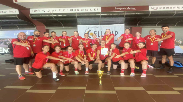 U17 Kız Milli Hentbol Takımı Cell-Cup’da şampiyon oldu